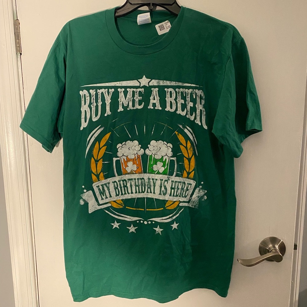 St Patrick’s day Birthday Shirt Medium Green